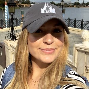 Meet your Posher, Kasey